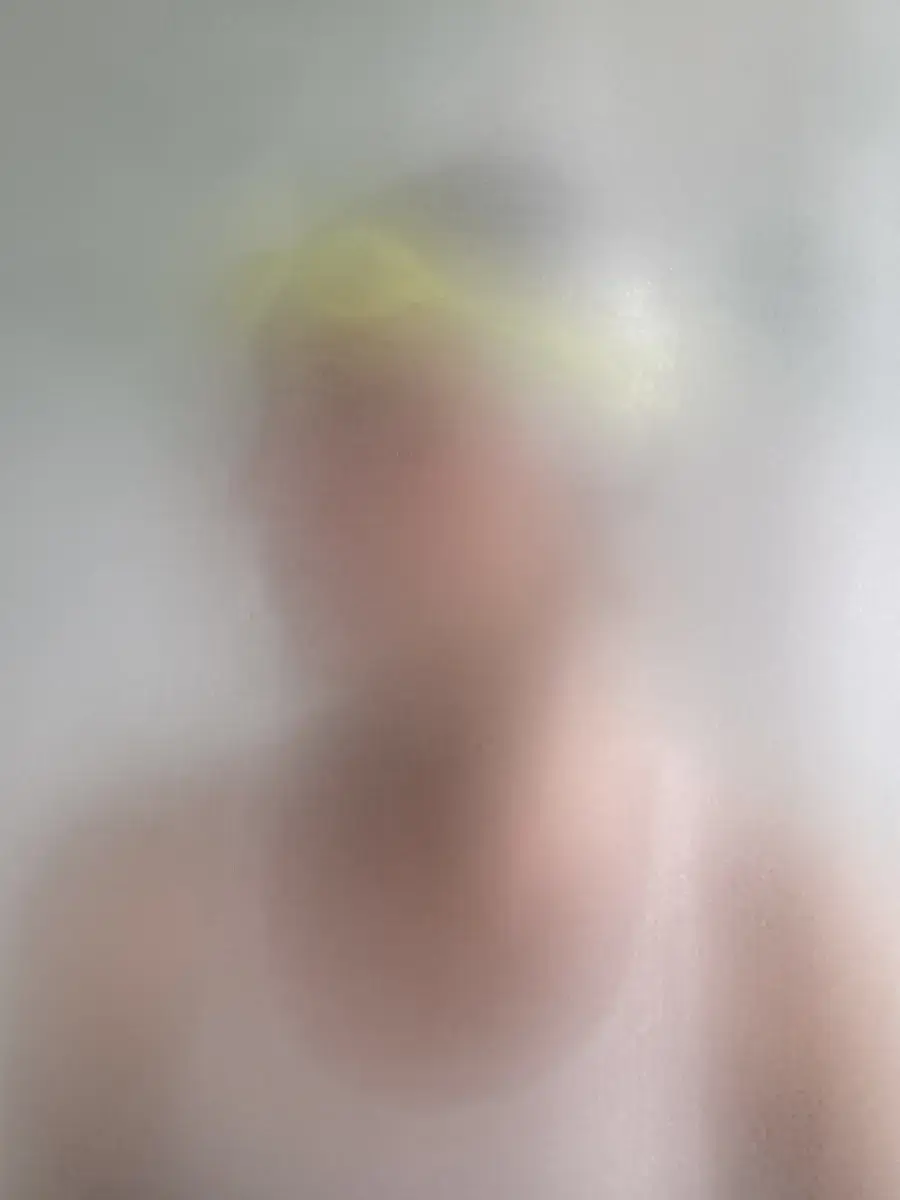 Brigitte Salzmann - just haze I, selbstporträt-serie, 2021-2023